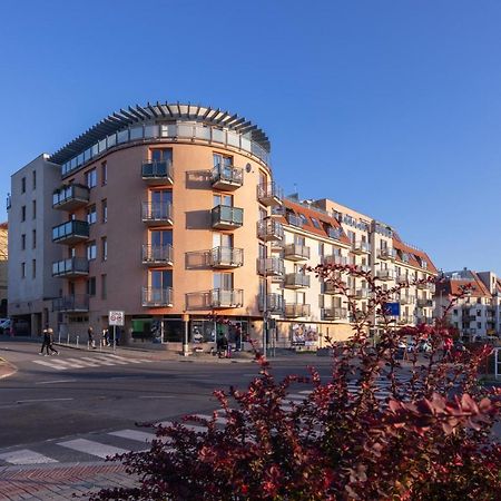 Sunny Apartment In Modrany By Prague Days Eksteriør billede